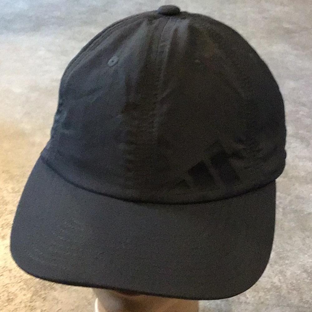 Adidas lightweight baseball cap hat